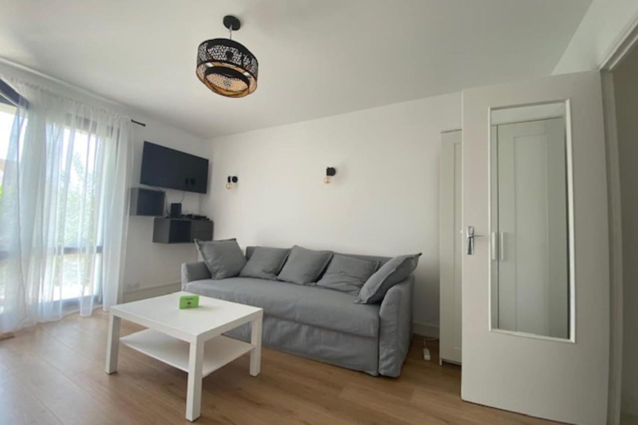 Beautiful Flat For 4 Very Closed To The Beach Cabourg Εξωτερικό φωτογραφία
